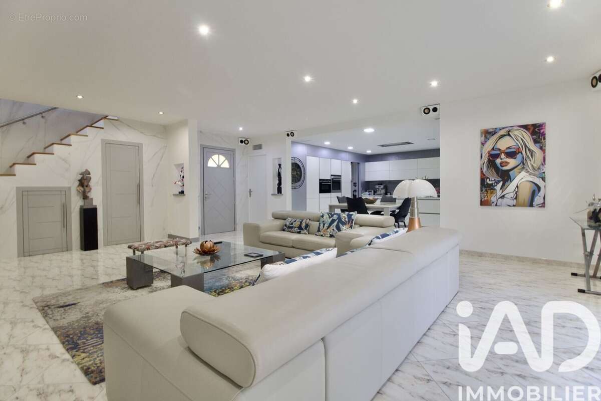 Photo 4 - Maison à PEYPIN