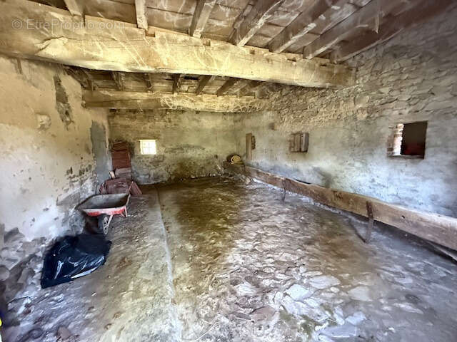 Maison à COMBRONDE