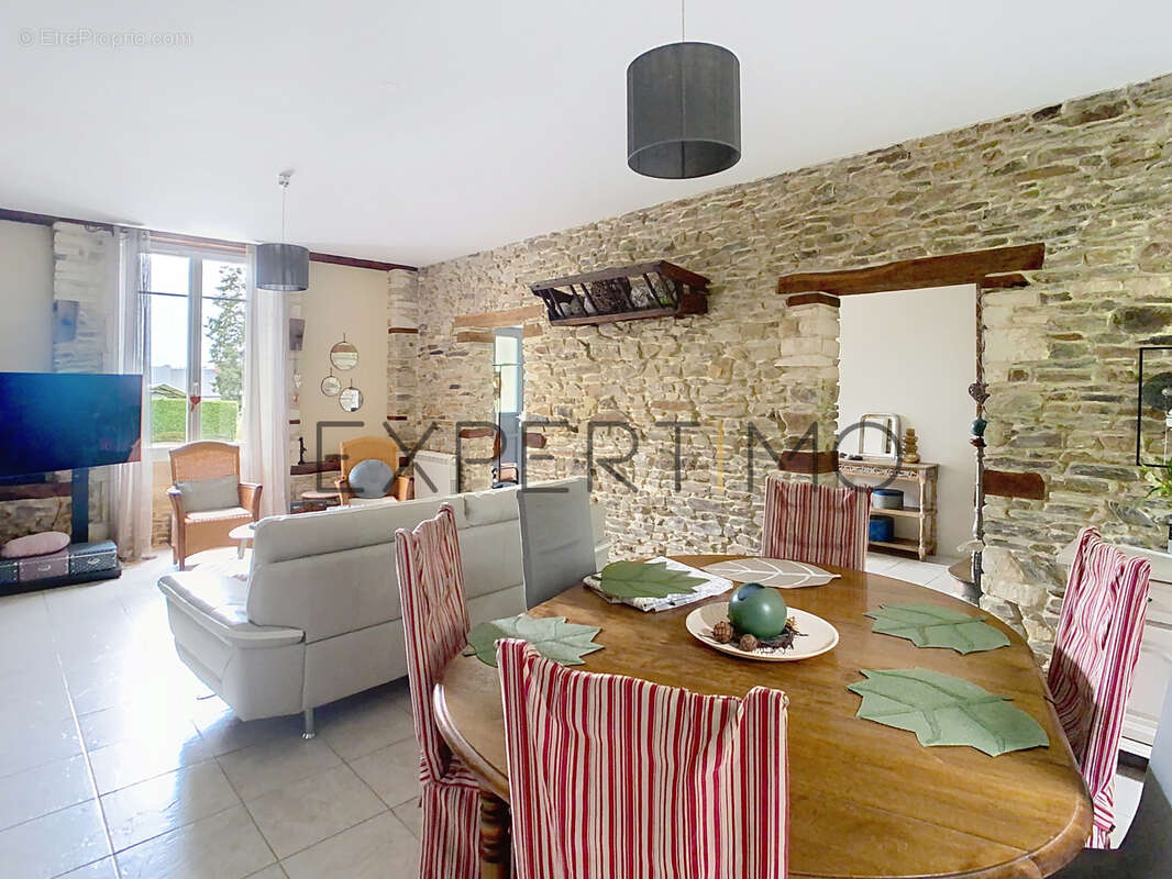 Maison à VILLERS-BOCAGE