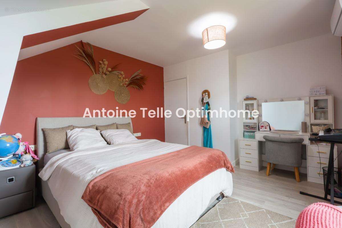 Catillon sur Sambre 59360 - Maison individuelle de 4 chambres avec garage & jardin sur 2000m² - photo 10