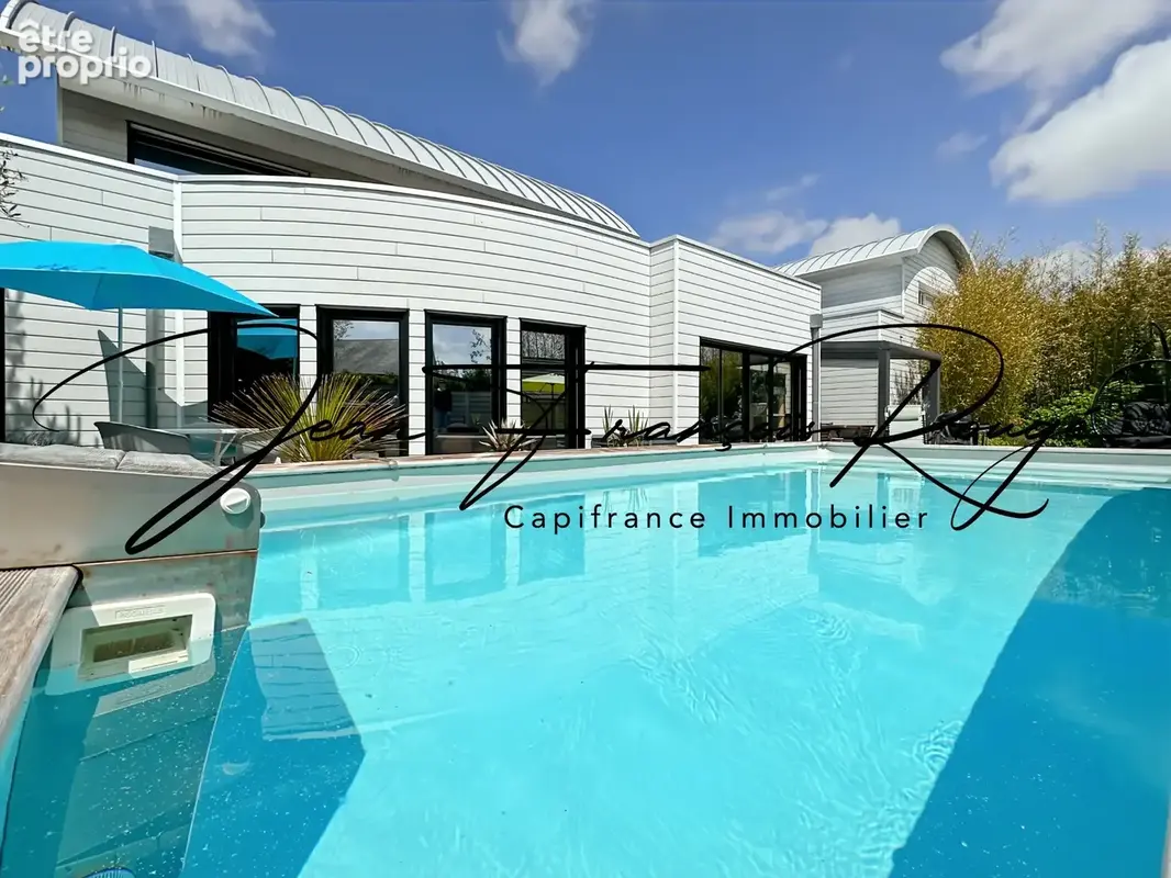 AGON-COUTAINVILLE, à 600 m de la plage, maison d'architecte construite en 2007 de 320 m², avec piscine !!! - photo 4