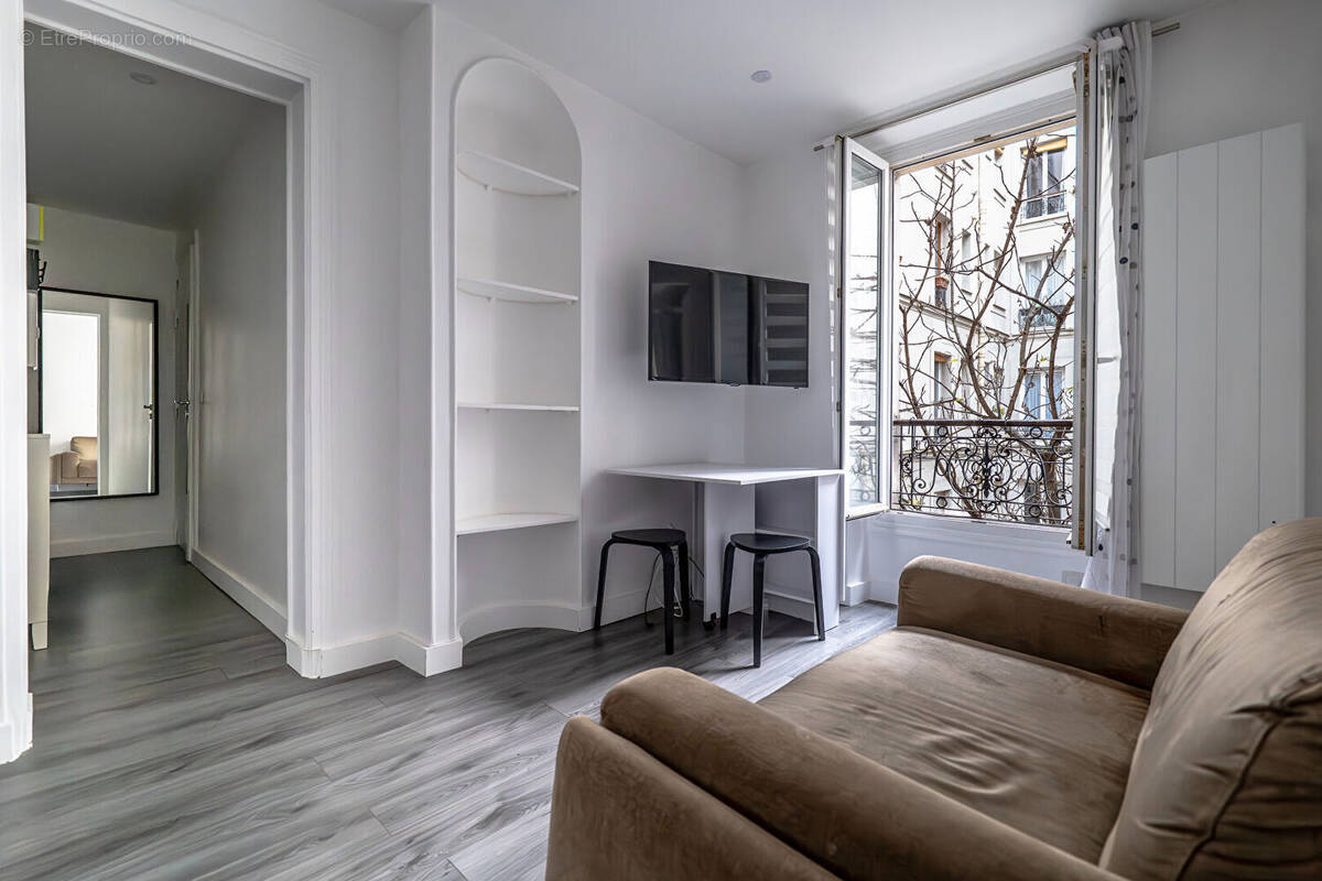 Appartement à PARIS-17E