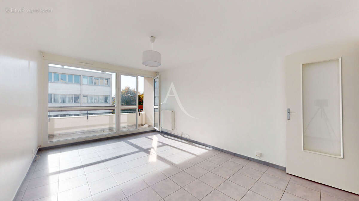 Appartement à VILLEMOMBLE