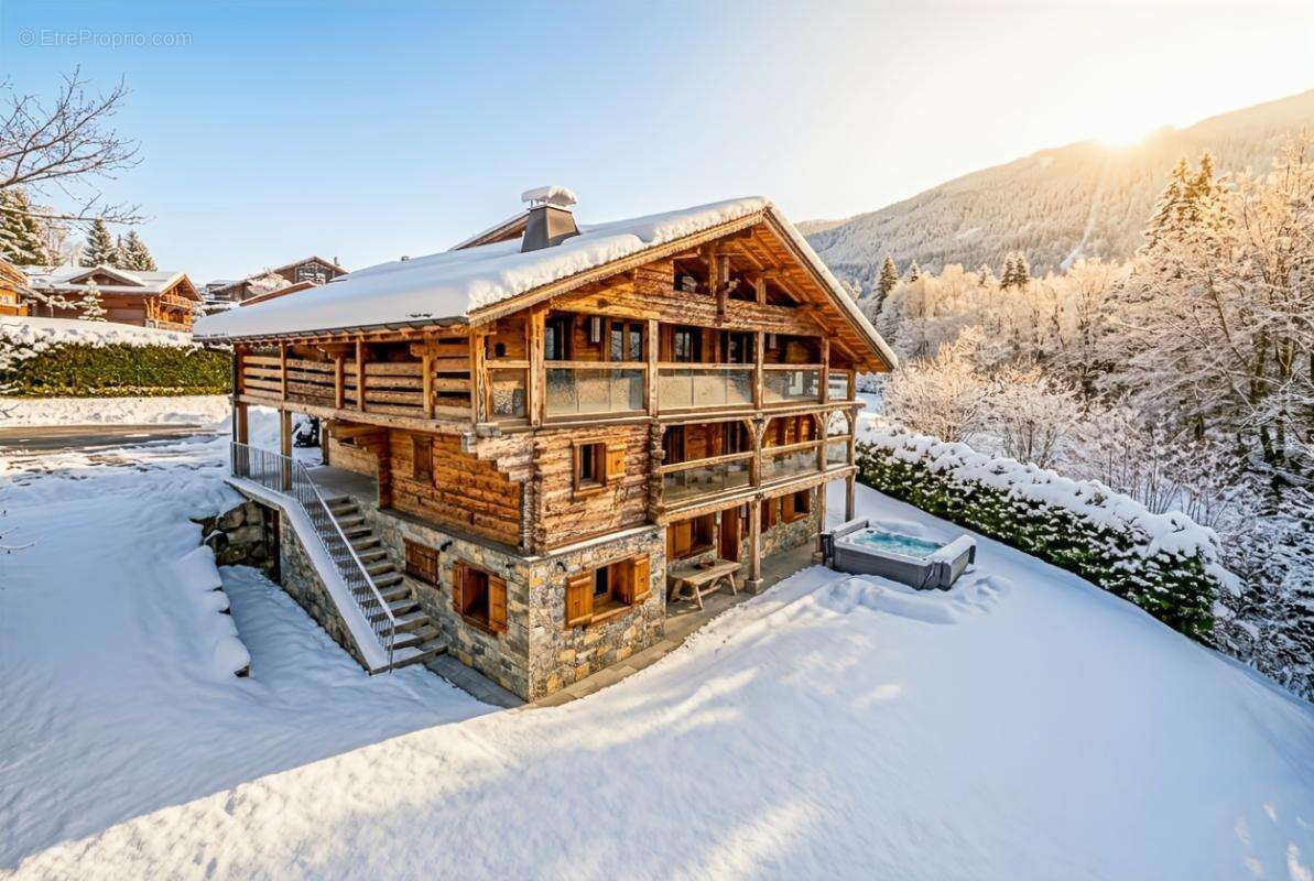 Maison à ARACHES-LA-FRASSE