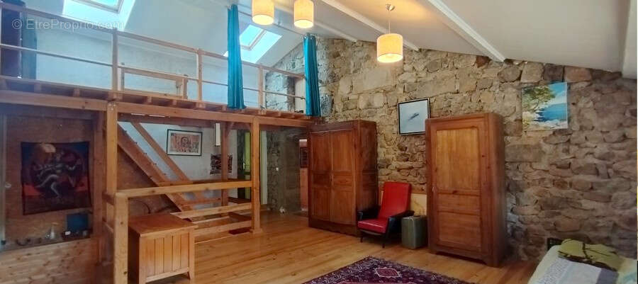 Maison à DORNAS