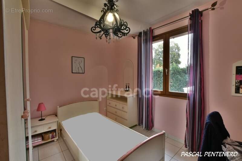 Maison à DECINES-CHARPIEU