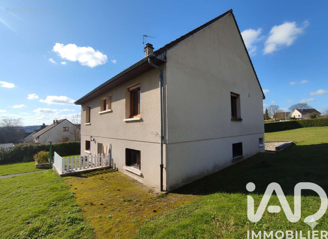 Photo 2 - Maison à DOMERAT