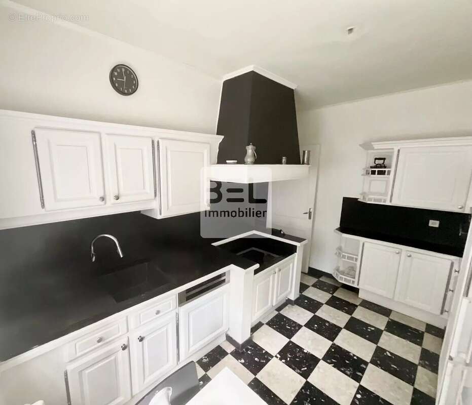 Maison à BAGNOLS-SUR-CEZE