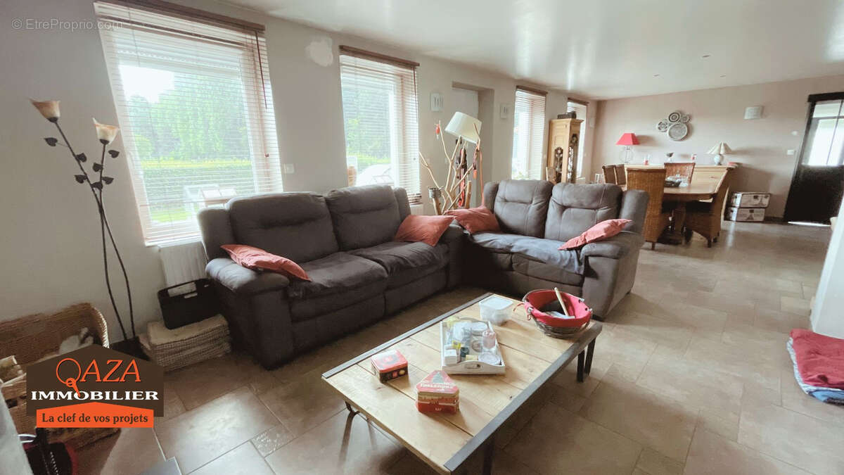 Maison à CAMPHIN-EN-PEVELE