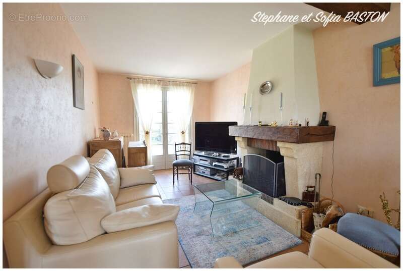 Maison à PONTS-ET-MARAIS