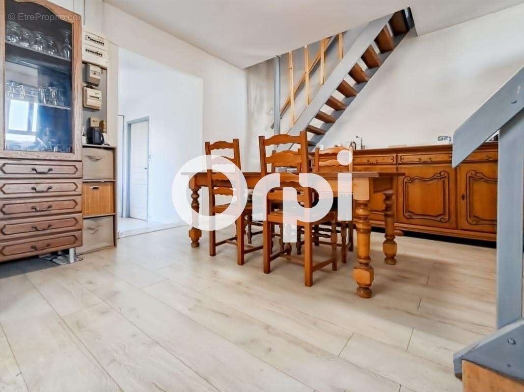 Maison individuelle 2 chambres, jardin à BISSEZEELE (59380) - photo 5