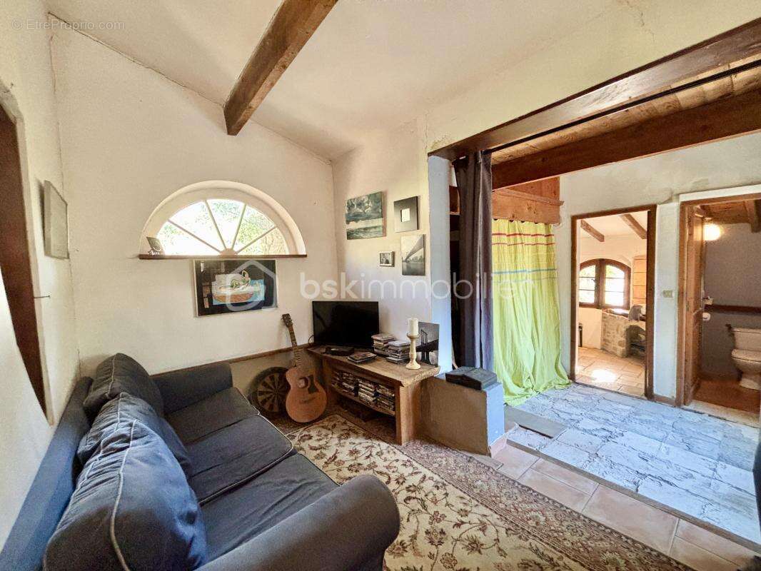 Maison à SAINT-PRIVAT