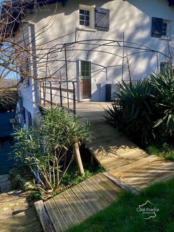 Maison à CAMBO-LES-BAINS