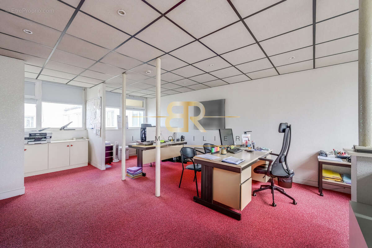 Commerce à SAINT-MAUR-DES-FOSSES