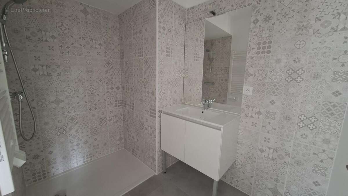 Appartement T3 lumineux avec balcon à AVIGNON - photo 10