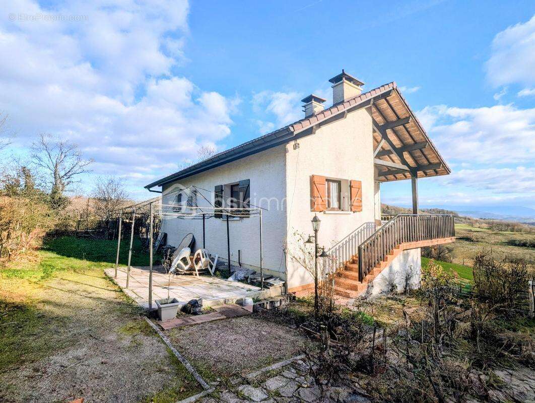 Maison à VALLIERES