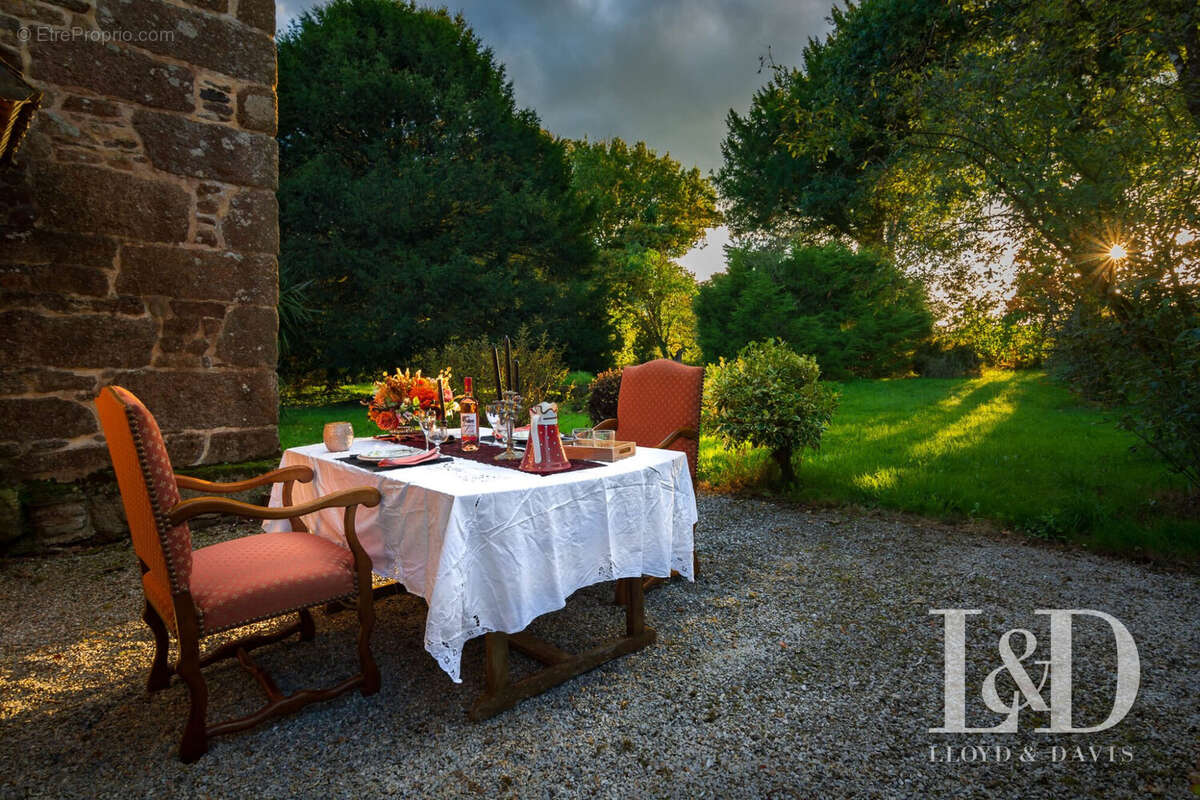 Autre à KERGRIST-MOELOU