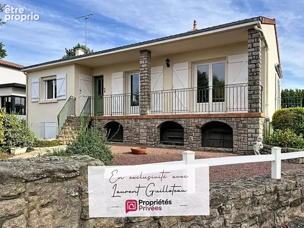 Maison à MORTAGNE-SUR-SEVRE