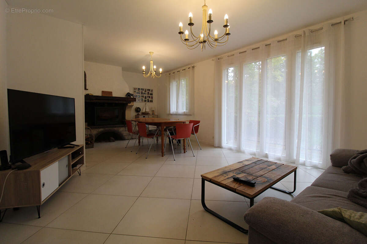 Maison à CHATEAUNEUF-EN-THYMERAIS