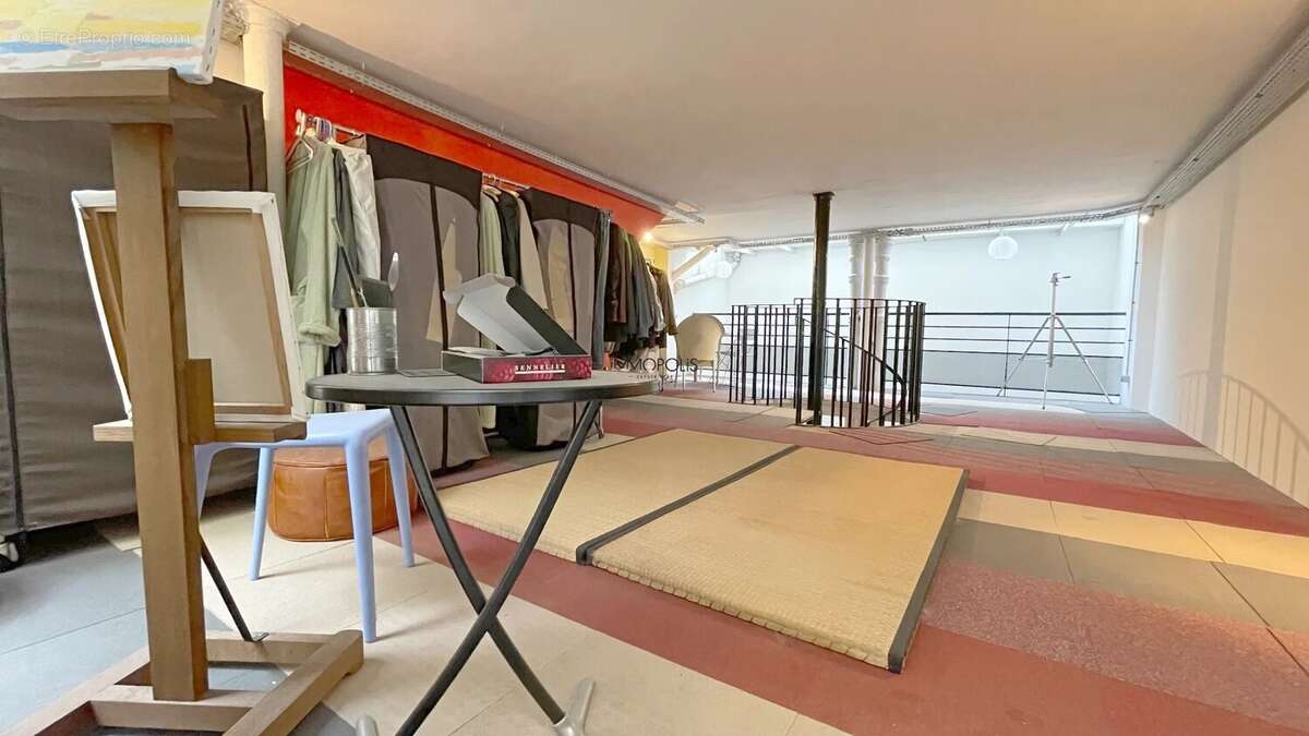 Appartement à PARIS-9E