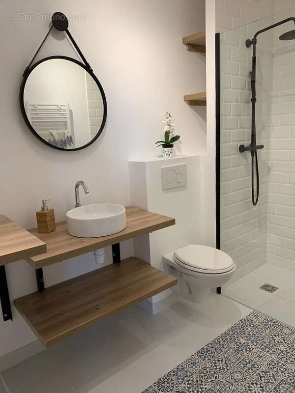 Appartement à PEYMEINADE