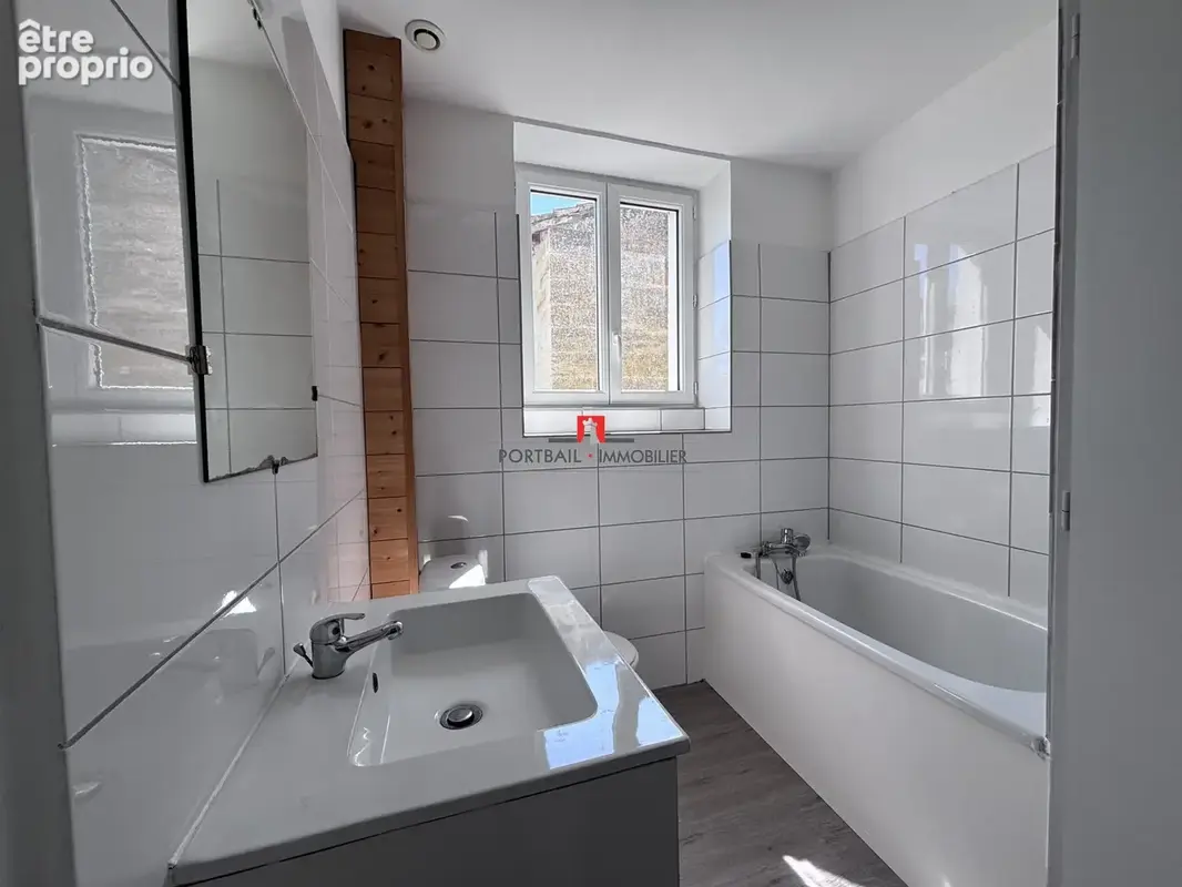 Appartement 112 m² à Blaye  - photo 4
