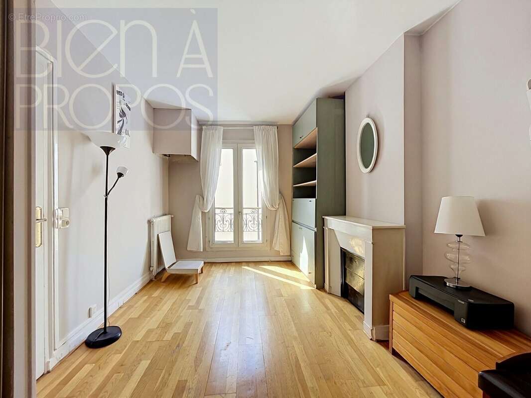 Appartement à LEVALLOIS-PERRET