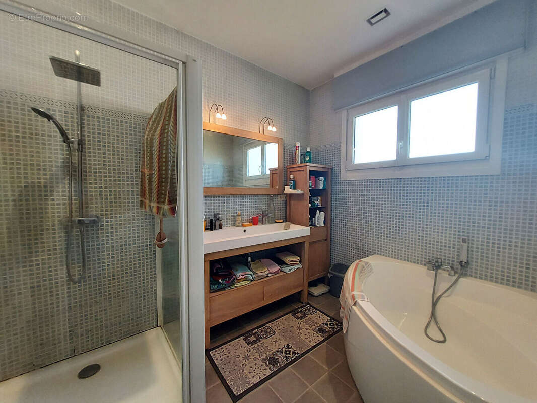 Maison à BOURCEFRANC-LE-CHAPUS