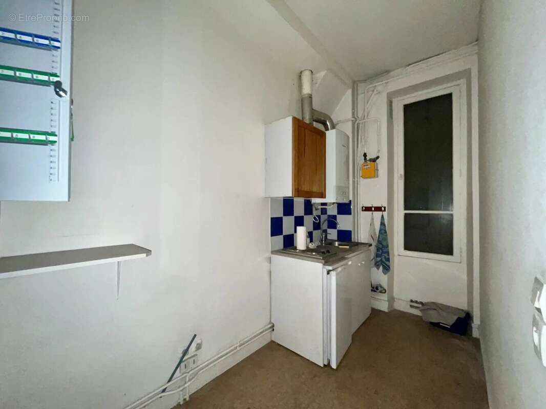 Commerce à PARIS-20E