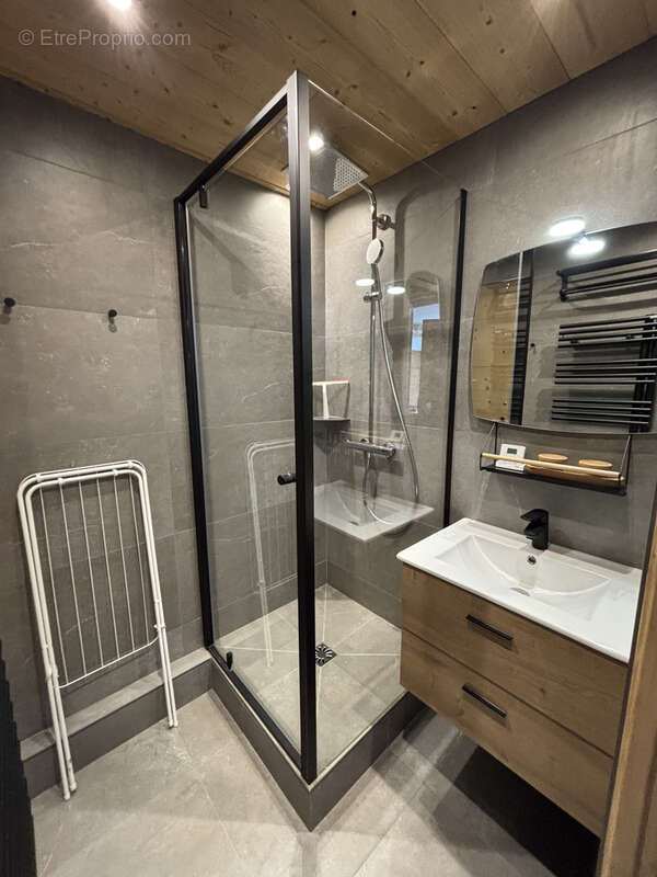 Appartement à SAINT-FRANCOIS-LONGCHAMP