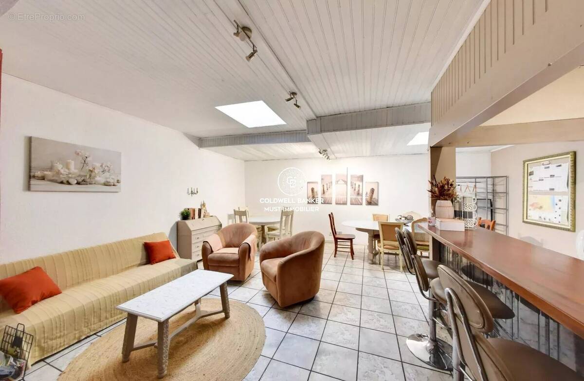 Commerce à TAUTAVEL