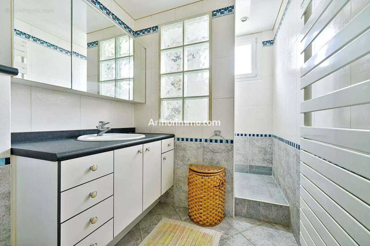 Maison à SUCY-EN-BRIE