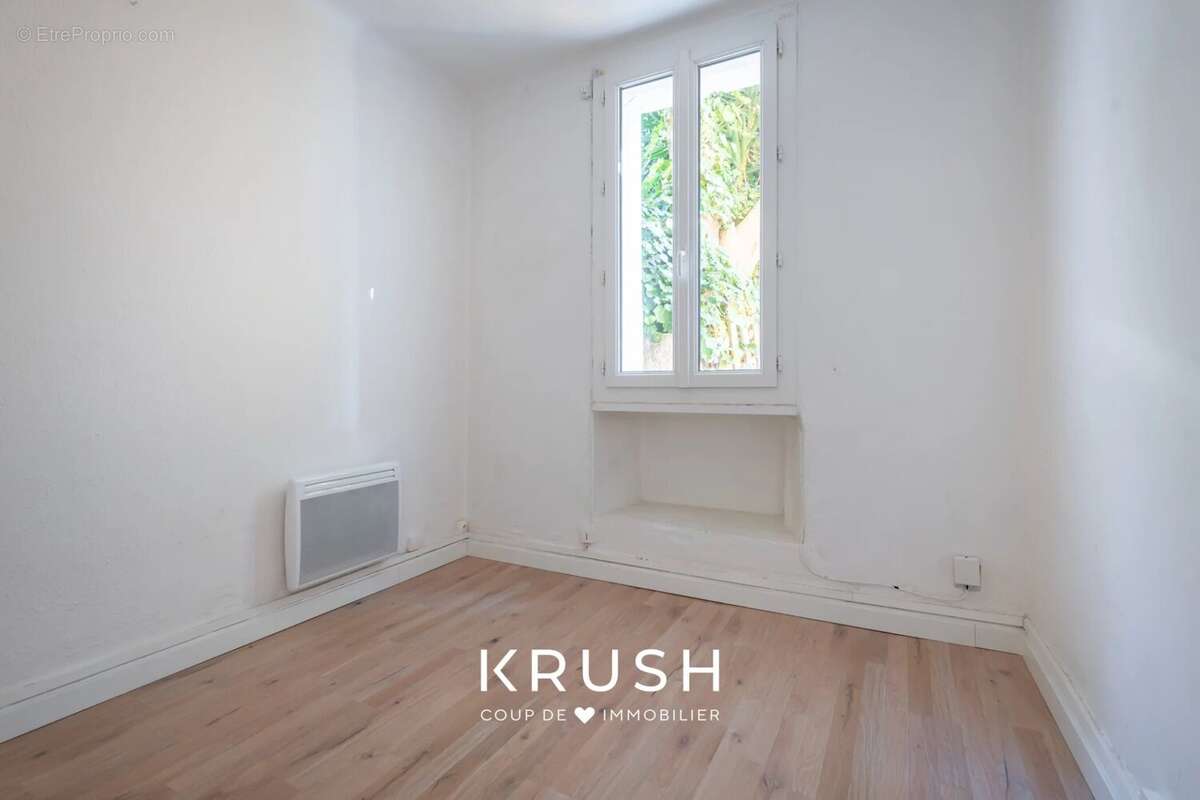 Appartement à MARSEILLE-7E