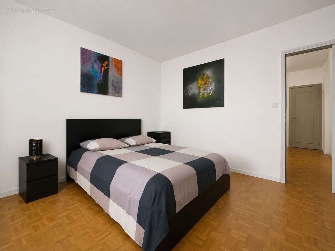 Appartement à MARSEILLE-5E