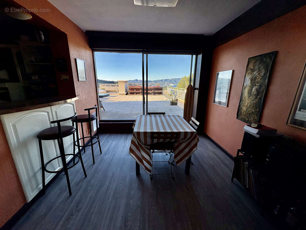 Appartement à SAINT-MANDRIER-SUR-MER