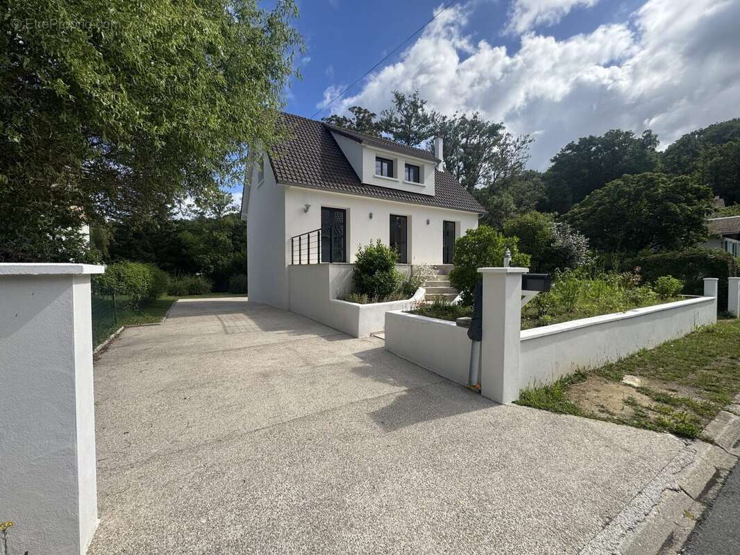 Maison 115 m² à Boullay-Les-Troux  - photo 9