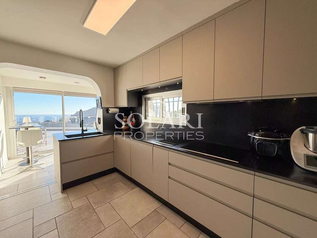 Maison à MANDELIEU-LA-NAPOULE