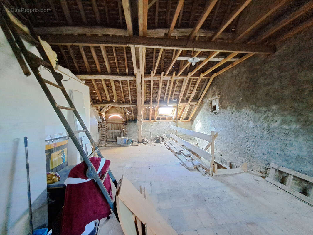 Appartement à VALLERY