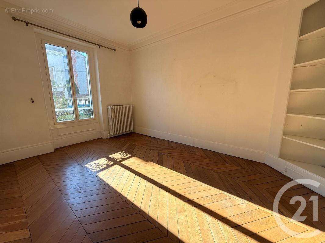 Appartement à FONTENAY-SOUS-BOIS