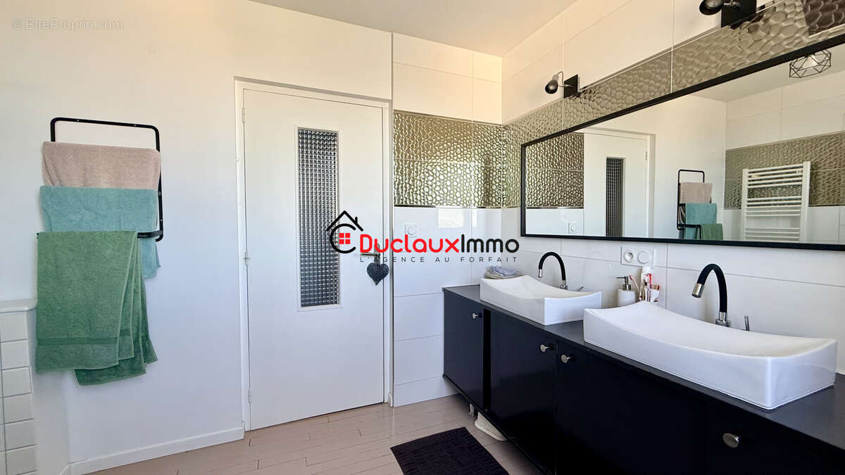 Maison individuelle de 132 m2 avec terrain exceptionnel de 1 590 m2 au cœur d’Ytrac - photo 12