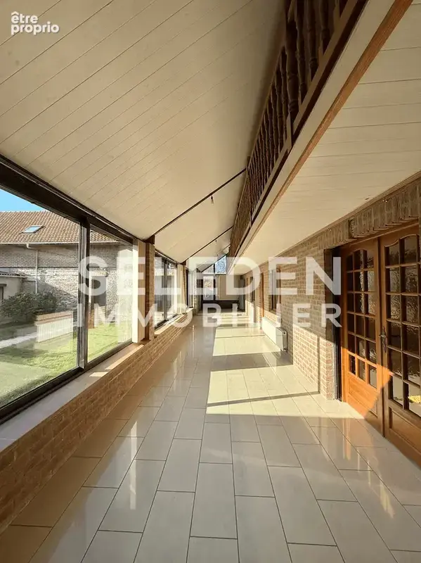 Corps de ferme 550m2 avec cour, jardin et hangar annexe - photo 7