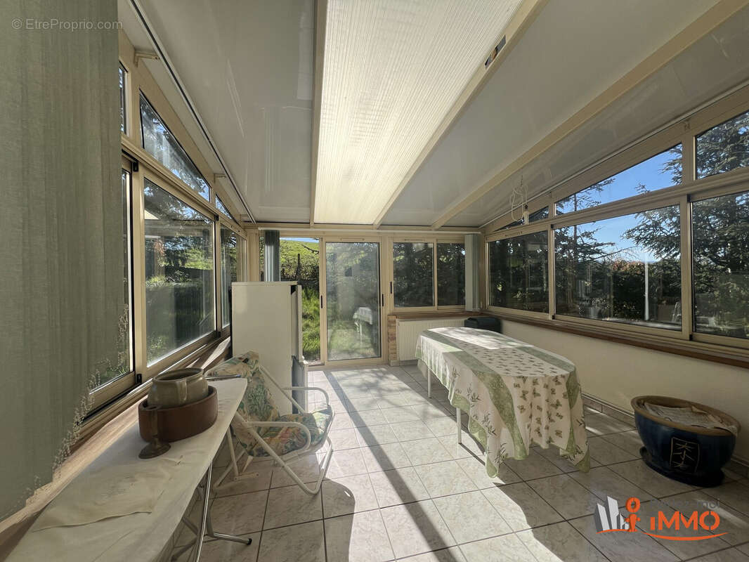 Maison 125 m² à Boisset-Saint-Priest  - photo 9