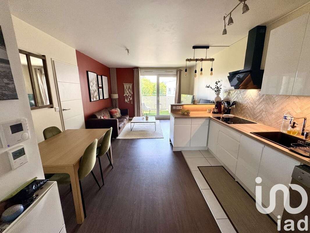 Appartement 57 m² à Cergy  - photo 3