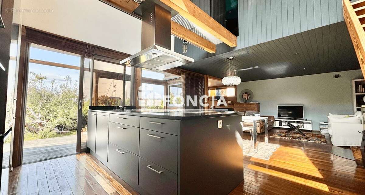 Maison à SAINT-CYPRIEN