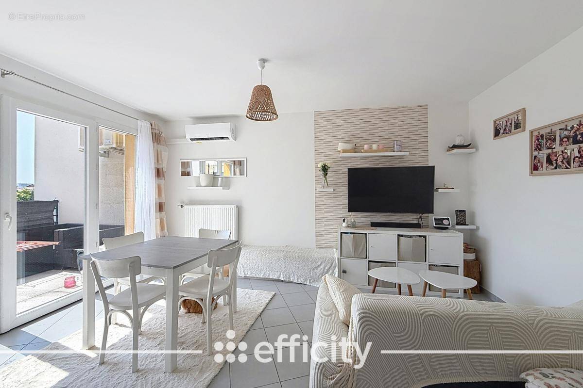 Appartement à GRIGNY