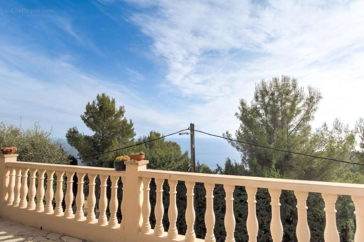 Appartement à EZE