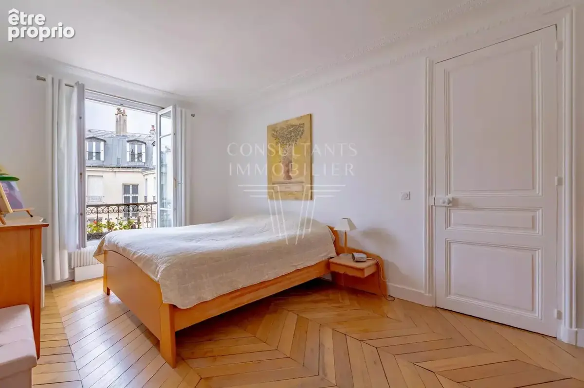 Parc monceau. appartement en étage élevé - photo 6
