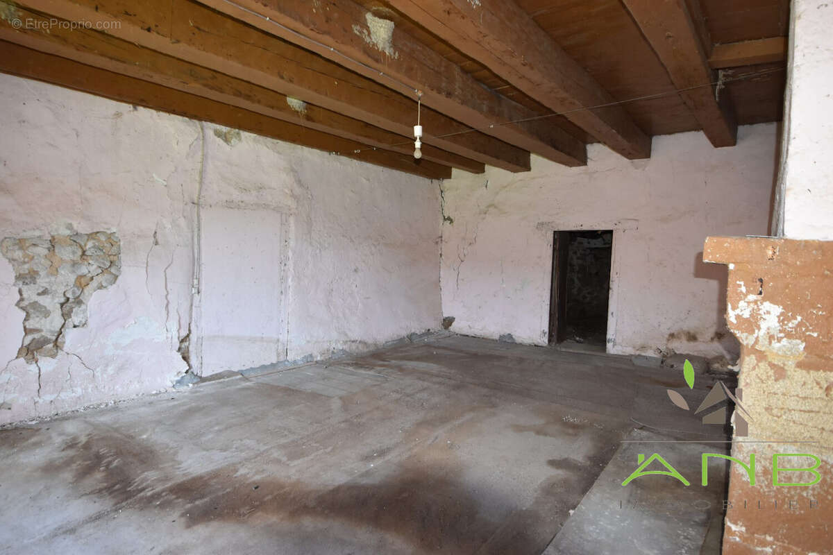 Maison à BUSSEROLLES