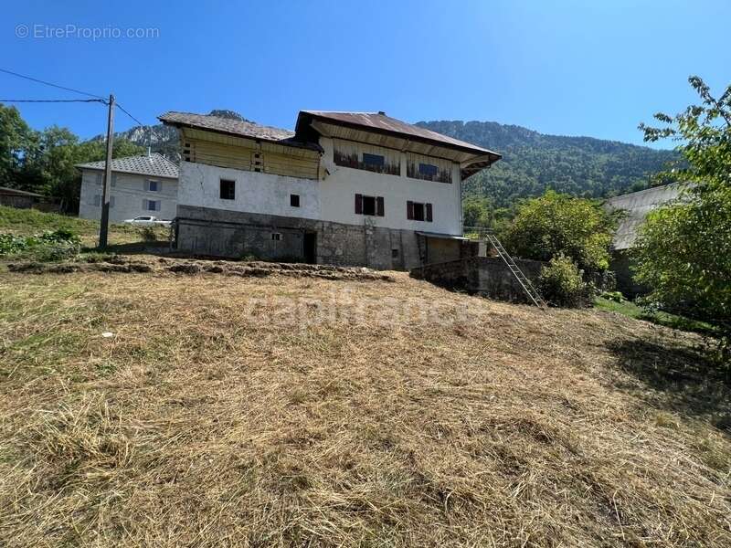 Maison à AILLON-LE-VIEUX