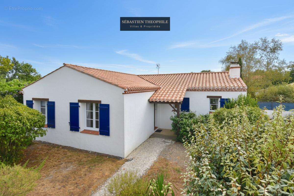 Maison Vendéenne T5 proche Saint Gilles - Authenticité et Confort - photo 3